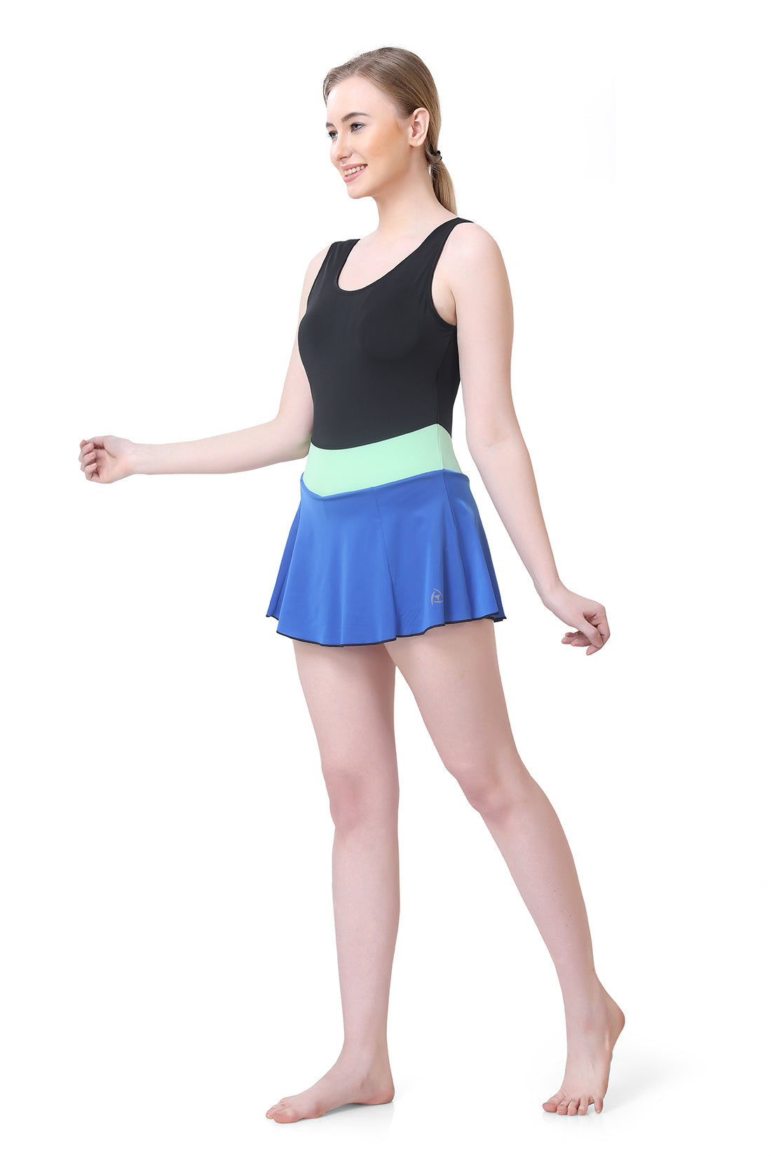 WOMENS ROUND NECK BOYLEG SWIMWEAR