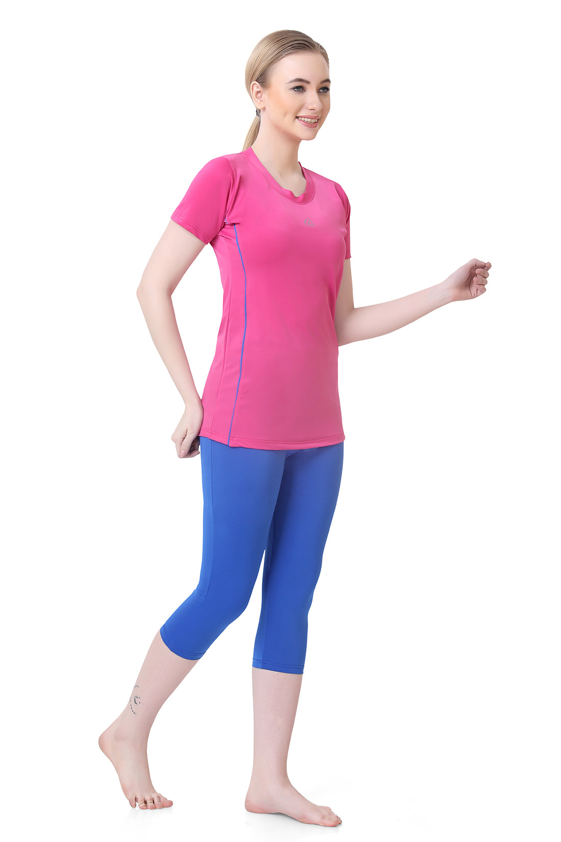 WOMENS TWO PIECE TSHIRT & CAPRI SET
